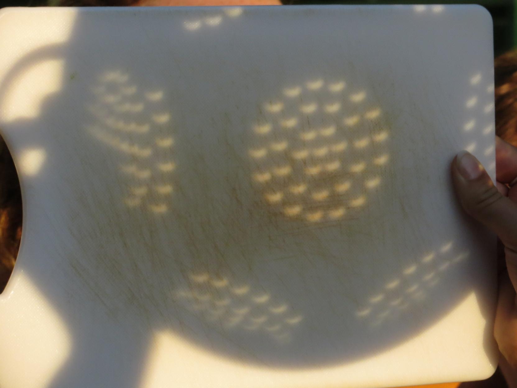 Colander view on a white cutting board, it's surprising how well it works! This would have been around the maximum.